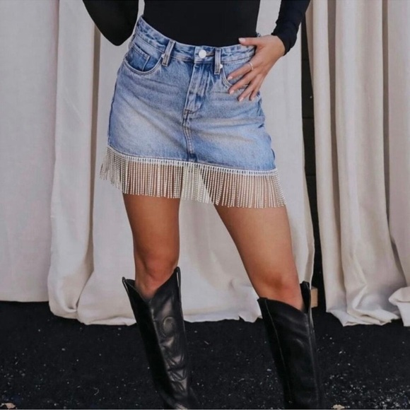 Blank NYC Bright Moments Rhinestone Fringe
Denim Skirt Revolve Size 31 - Picture 1 of 4